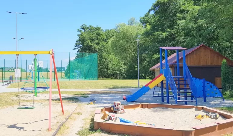 Budowa boiska wielofunkcyjnego przy ul. Kasztanow