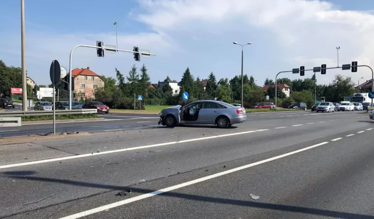 wypadek, karetka, dk1
