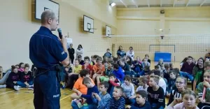 Siatkarki i policjanci o bezpieczeństwie młodzieży
