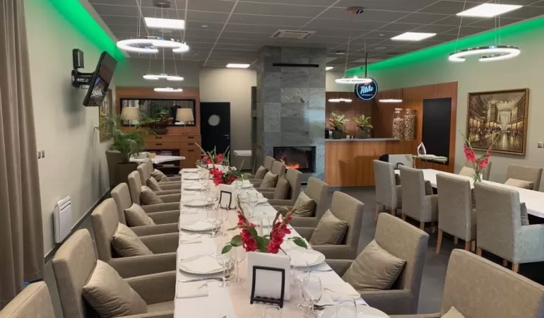 Restauracja La Grande,Śląskie Centrum Tenisa