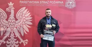Sukces pszczyńskiego strażaka w wyciskaniu sztangi